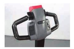 電動堆高車